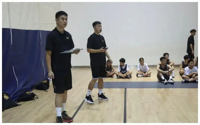 如何结合瑜伽提升篮球运动员的协调性_0